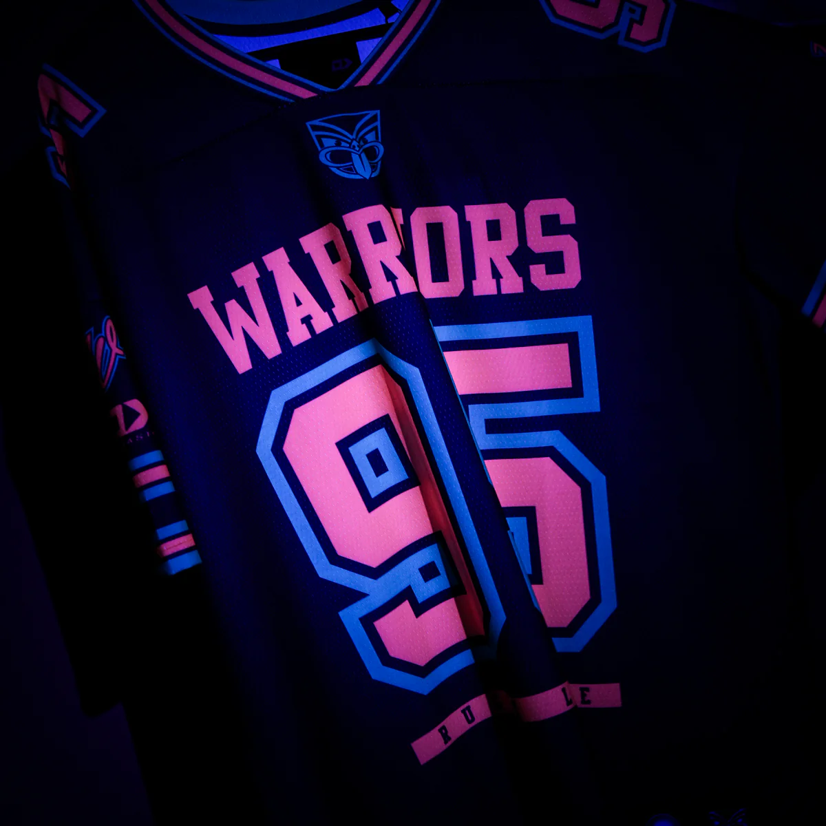 2026 New Zealand Warriors Adults Limited Edition Magic Round Tee - Image 3