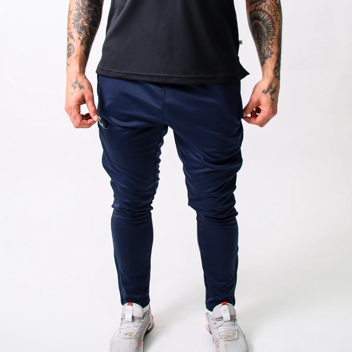 DS Mens Navy Travel Pant - Image 2